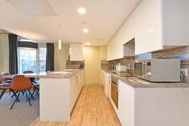 Platinum En-suite at LIV Student Sheffield, 131 Ecclesall Road, City Centre, Sheffield, S118HY - Image 35