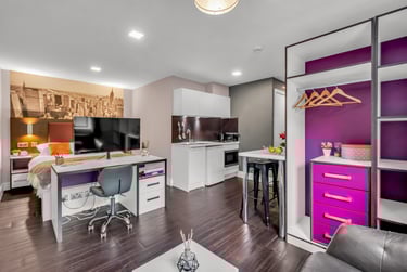 Elegance Apartment at Iconinc, The Edge, Westfield Road, Burley, Leeds, LS31DH - Image 2