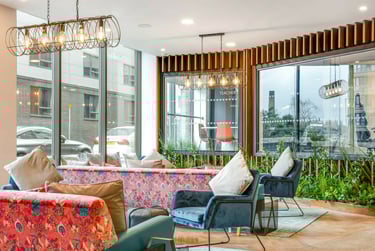 Elegance Apartment at Iconinc, The Edge, Westfield Road, Burley, Leeds, LS31DH - Image 6