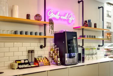 Grande Apartment at Iconinc, The Edge, Westfield Road, Burley, Leeds, LS31DH - Image 9