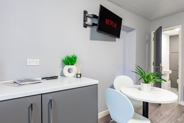 1 Bed Apartment - Image 6