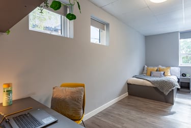 1 Bed Apartment - Image 1