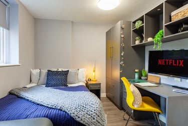 Premium Studio at Allen Court, 1 Cromwell Range, Fallowfield, Manchester, M146FQ - Image 1