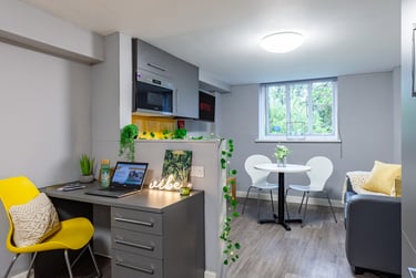 Prestige Studio at Allen Court, 1 Cromwell Range, Fallowfield, Manchester, M146FQ - Image 3