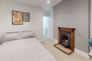 6 bed house, Park Road, City Centre, Loughborough, LE112ED - Image 2