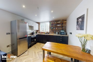 3 bed house, Carlyle Road, City Centre, Birmingham, B169BH - Image 1