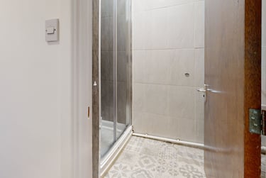 6 bed house, Hyde Park Road, Hyde Park, Leeds, LS61AH - Image 10