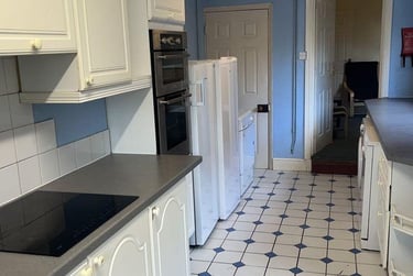 5 bed house, Fearon Street, City Centre, Loughborough, LE115DG - Image 1