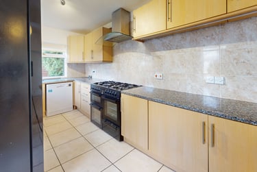 6 bed house, Brentry Road, Stapleton, Bristol, BS162AB - Image 3