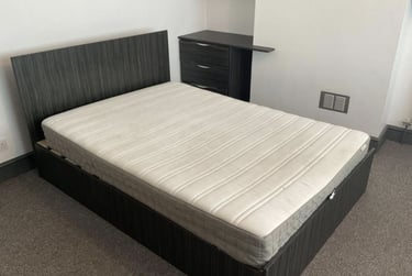 4 bed house, Derby Road, City Centre, Loughborough, LE115AE - Image 1