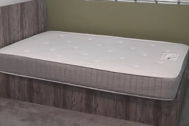 5 bed house, Station Street, City Centre, Loughborough, LE115ED - Image 1