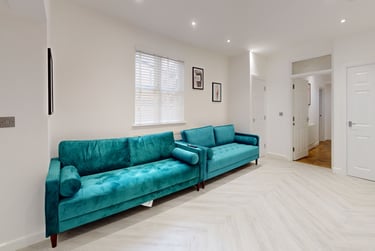 7 bed house, Herrick Road, Shelthorpe, Loughborough, LE112BP - Image 2