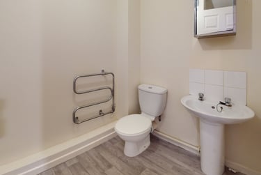 1 bed house, Market Street, City Centre, Loughborough, LE113ER - Image 4