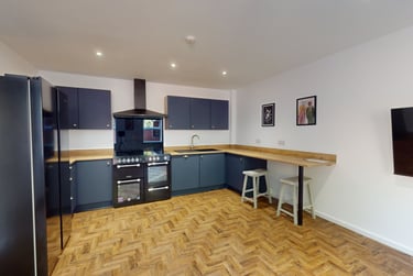 6 bed house, Lenton Boulevard, Lenton, Nottingham, NG72ET - Image 1