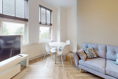 4 bed house, Moorland Avenue, Hyde Park, Leeds, LS61AP - Image 5