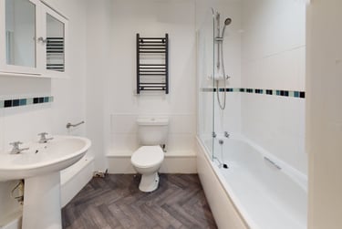 2 bed house, St Ann's Place, Kirkstall, Leeds, LS53LF - Image 5