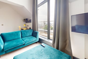 Premium Mezzanine Studio at The Residence, St Columbas Close, City Centre, Coventry, CV14BX - Image 5