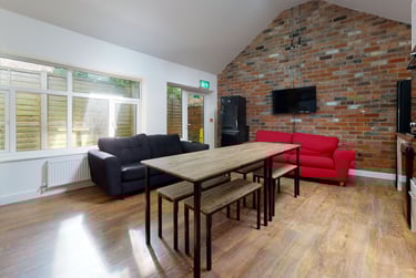 8 bed house, Meadow Lane, City Centre, Loughborough, LE111JY - Image 4