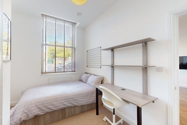 1 bed house, Castle Boulevard, Lenton, Nottingham, NG71HA - Image 5