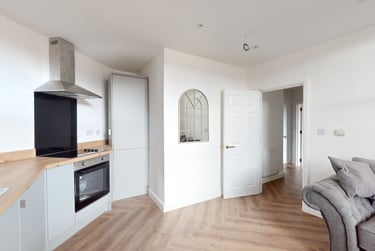 1 bed house, The Grove, Lenton, Nottingham, NG71HA - Image 1