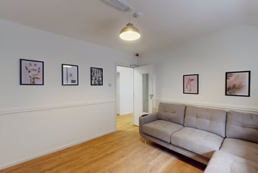 5 bed house, Chestnut Court, Wavertree, Liverpool, L158HS - Image 1