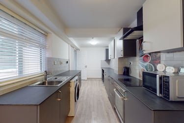 5 bed house, Belgrave Road, Princes Park, Liverpool, L177AQ - Image 3