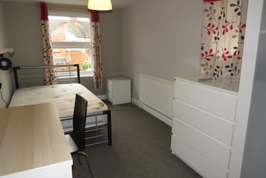 6 bed house, William Street, City Centre, Loughborough, LE113BX - Image 4