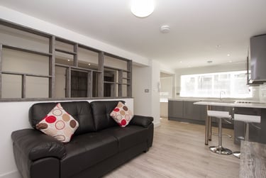 1 bed house, Fearon Street, City Centre, Loughborough, LE115DG - Image 1