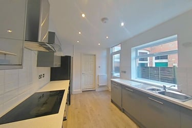 5 bed house, Storer Road, City Centre, Loughborough, LE115EH - Image 4