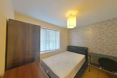 6 bed house, Havelock Street, City Centre, Loughborough, LE115DH - Image 1