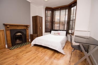 6 bed house, Leopold Street, City Centre, Loughborough, LE115DN - Image 4