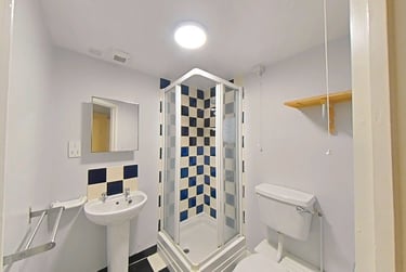 6 bed house, Packe Street, City Centre, Loughborough, LE113EZ - Image 6