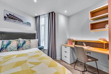 Nest Apartment at Iconinc, Gravity, Beaumont Fee, City Centre, Lincoln, LN11UH - Image 3