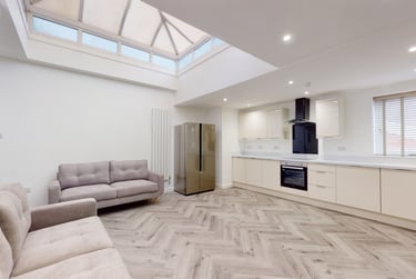 4 bed house, Portland Apartments, City Centre, Lincoln, LN57JX - Image 2