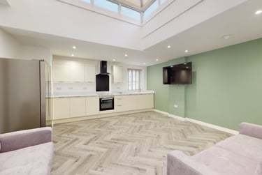 4 bed house, Portland Apartments, City Centre, Lincoln, LN57JX - Image 1