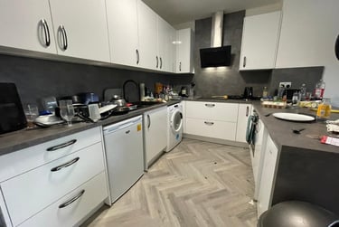 5 bed house, Blenheim Terrace, Woodhouse, Leeds, LS29JG - Image 2