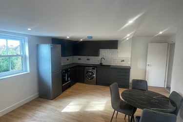 2 bed house, Park Road, City Centre, Loughborough, LE112ED - Image 3