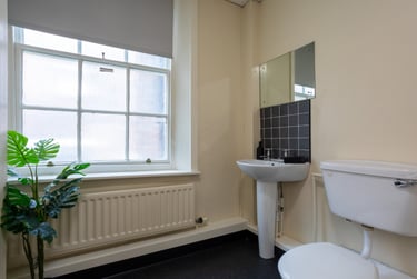 Gold Non Ensuite - Image 5