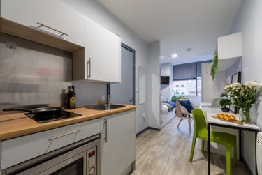 Bronze Studio at Archer House, Castle Gate, Lace Market, Nottingham, NG17AW - Image 1