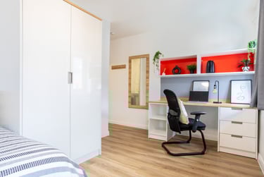 Gold Ensuite at MSV South, 357a Great Western Street, Fallowfield, Manchester, M144AH - Image 3