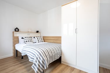 Gold Ensuite at MSV South, 357a Great Western Street, Fallowfield, Manchester, M144AH - Image 2