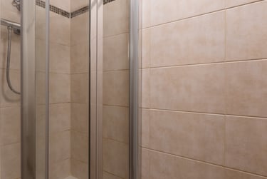 Silver Non Ensuite - Image 5