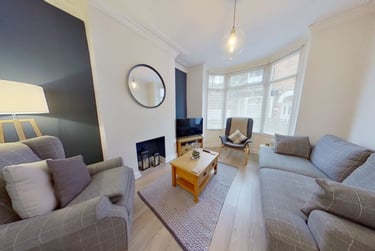 2 bed house, Beech Grove, Newland, Hull, HU52QY - Image 1