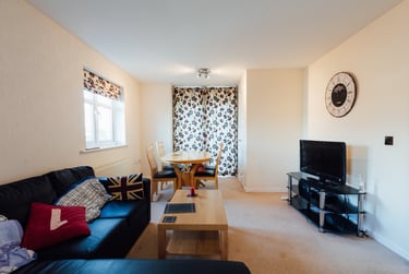 2 bed house, Racecourse Mews, City Centre, Loughborough, LE115AR - Image 2