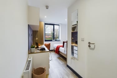 Bronze En Suite at Eden Square, Stoney Stanton Road, City Centre, Coventry, CV14FS - Image 3