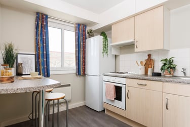 Premium Studio at St Peters Court, Midland Way, Lenton, Nottingham, NG73EU - Image 3