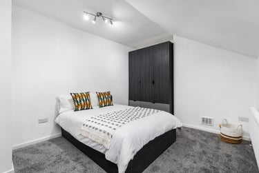2 bed house, Queens Road, Hyde Park, Leeds, LS61NY - Image 11