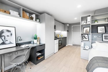 Standard Studio at Clifford House, Stadium Way, Pennsylvania, Exeter, EX46AQ - Image 1