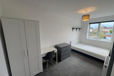 7 bed house, Luckington Road, Northville, Bristol, BS70UT - Image 3