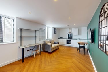 1 bed house, Derby Road, City Centre, Loughborough, LE115HL - Image 1